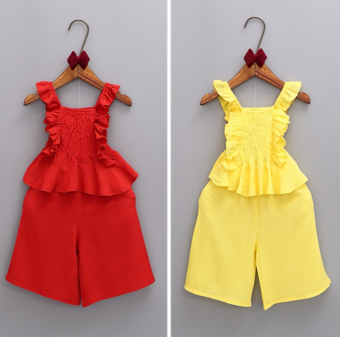 انتخاب رنگ های شاد برای لباس کودکان